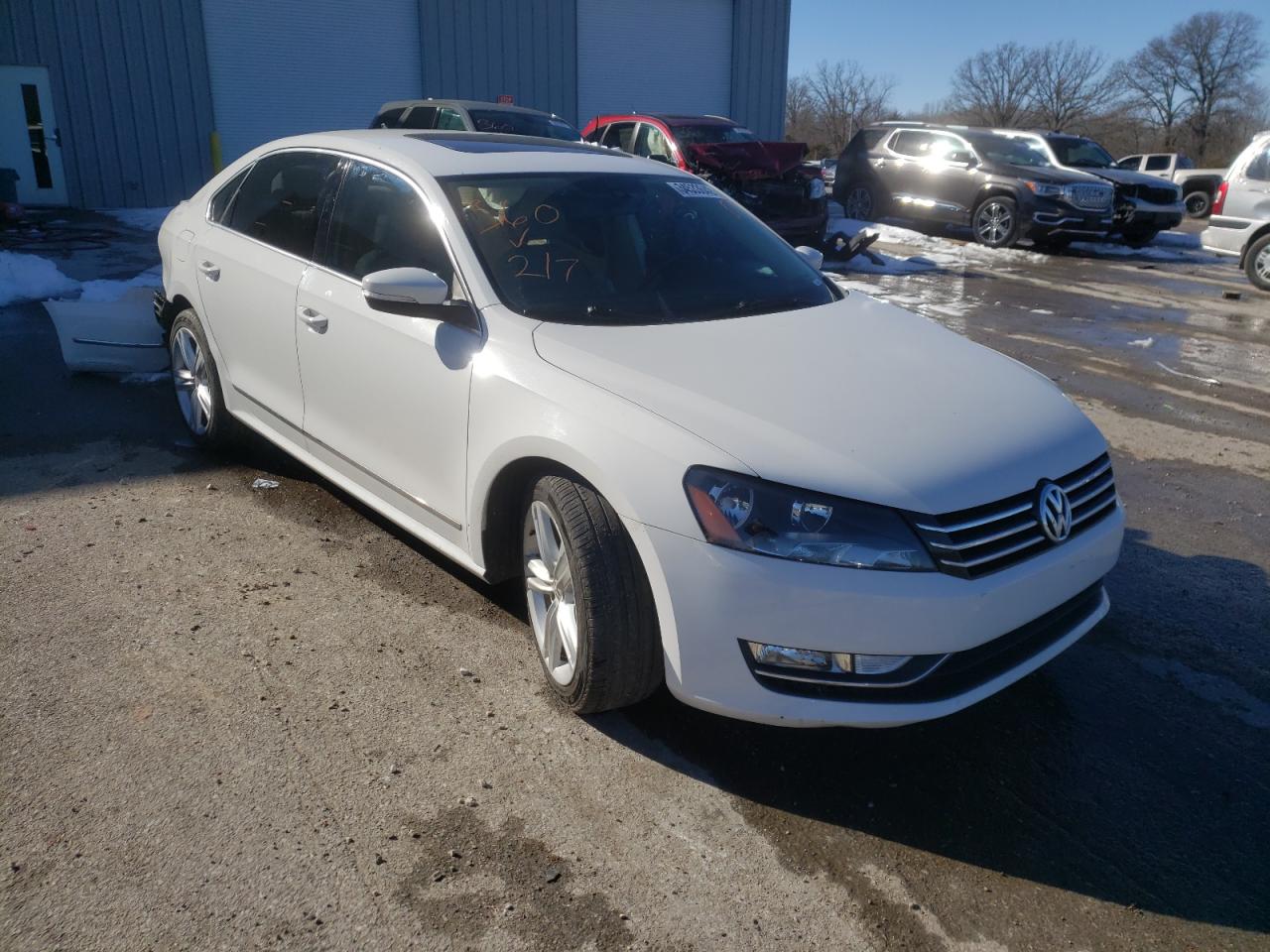 VOLKSWAGEN PASSAT 2015 1vwbs7a32fc008299