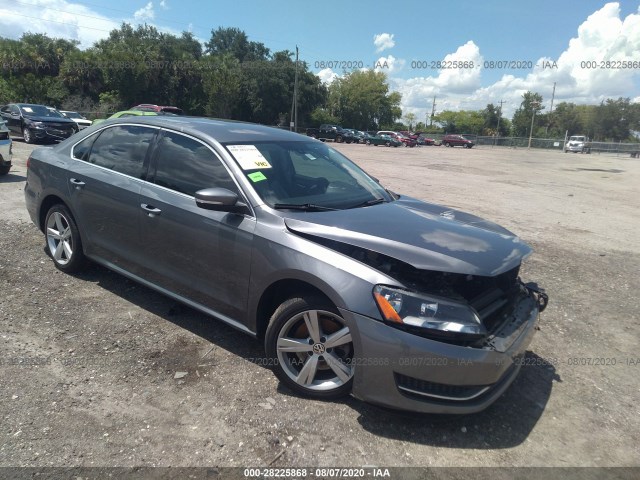 VOLKSWAGEN PASSAT 2014 1vwbs7a37ec118117