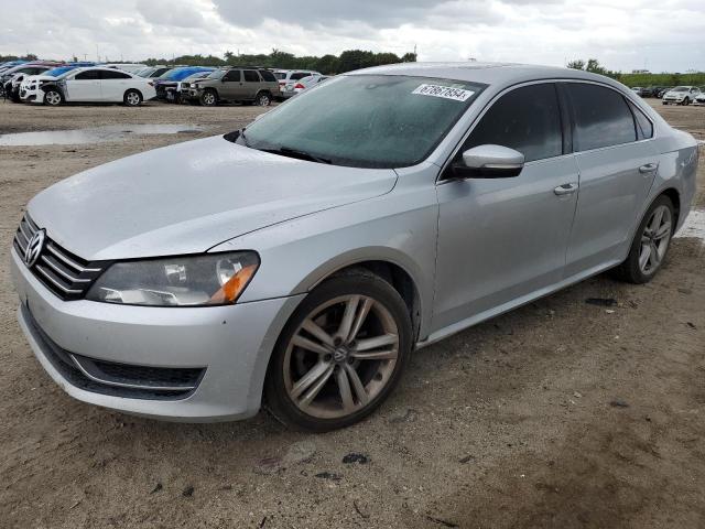 VOLKSWAGEN PASSAT 2014 1vwbs7a38ec106364