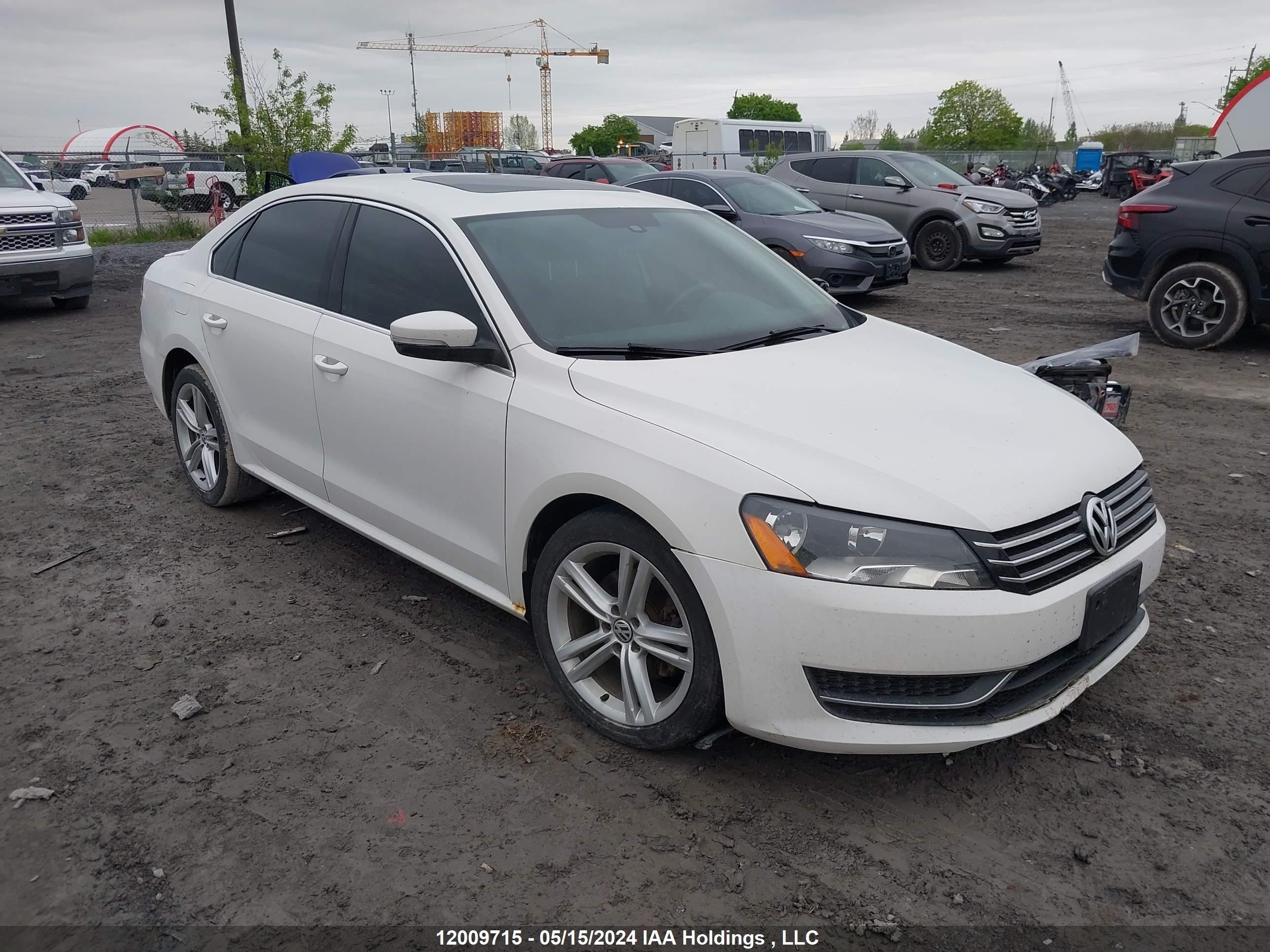 VOLKSWAGEN PASSAT 2014 1vwbs7a39ec060012