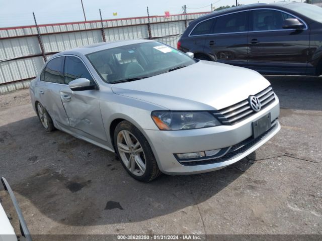 VOLKSWAGEN PASSAT 2015 1vwbs7a39fc012110