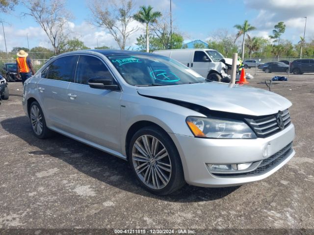 VOLKSWAGEN PASSAT 2015 1vwbt7a31fc105636