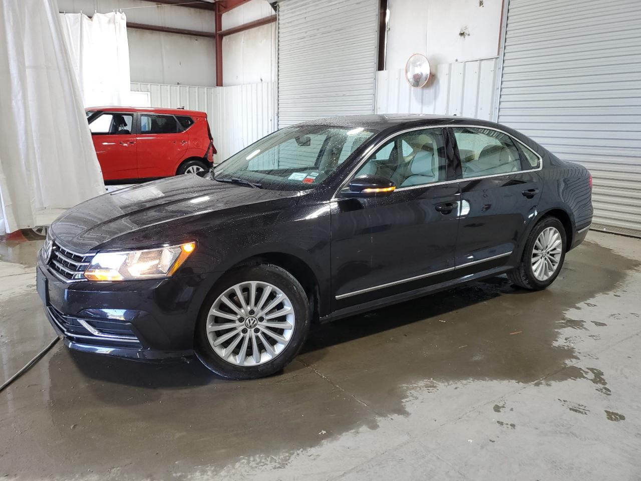 VOLKSWAGEN PASSAT 2017 1vwbt7a31hc042055