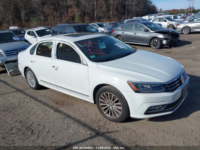 VOLKSWAGEN PASSAT 2017 1vwbt7a32hc067546