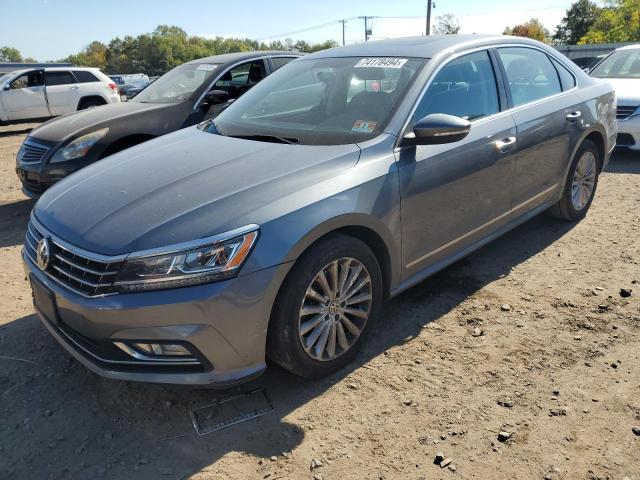 VOLKSWAGEN PASSAT 2017 1vwbt7a33hc036239