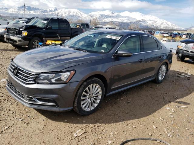 VOLKSWAGEN PASSAT 2017 1vwbt7a33hc057060