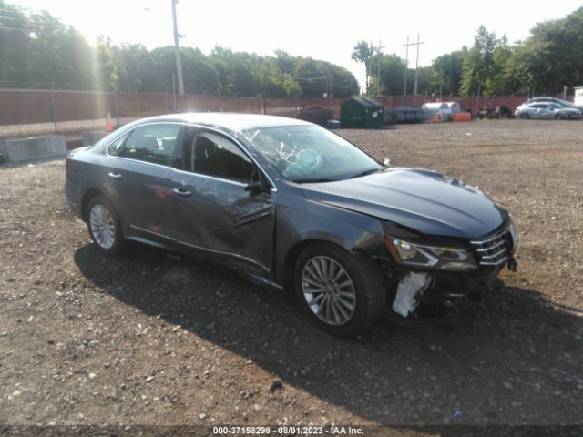 VOLKSWAGEN PASSAT 2017 1vwbt7a33hc063070