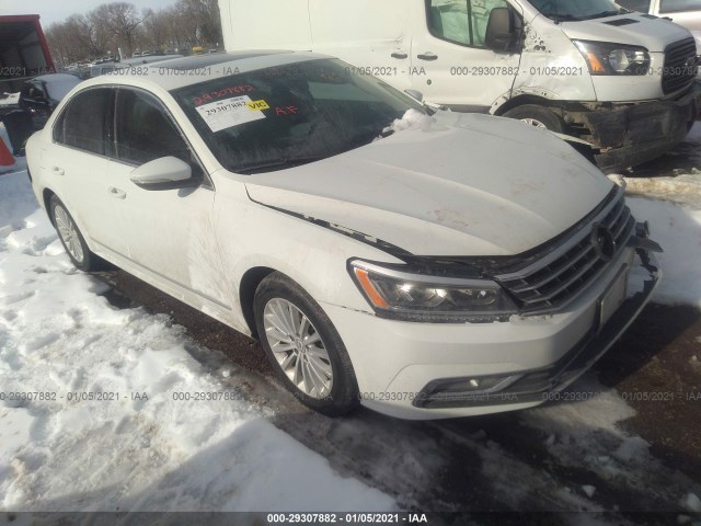 VOLKSWAGEN PASSAT 2017 1vwbt7a33hc074361