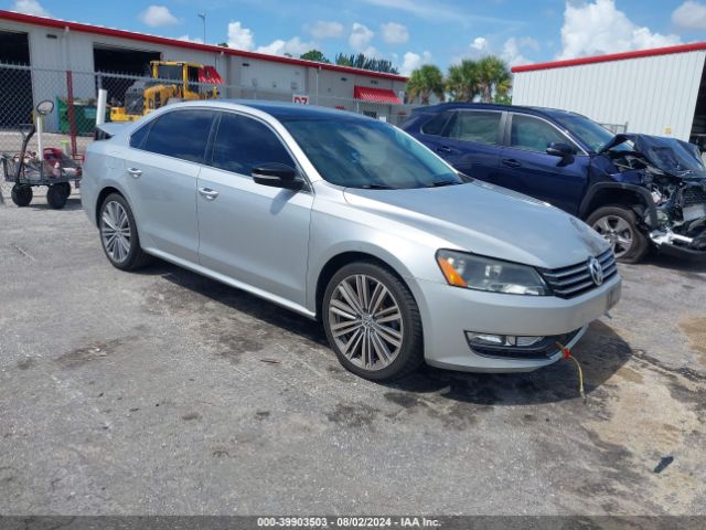 VOLKSWAGEN PASSAT 2015 1vwbt7a34fc095085