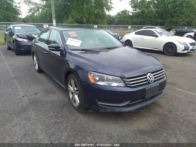 VOLKSWAGEN PASSAT 2014 1vwbt7a35ec072042