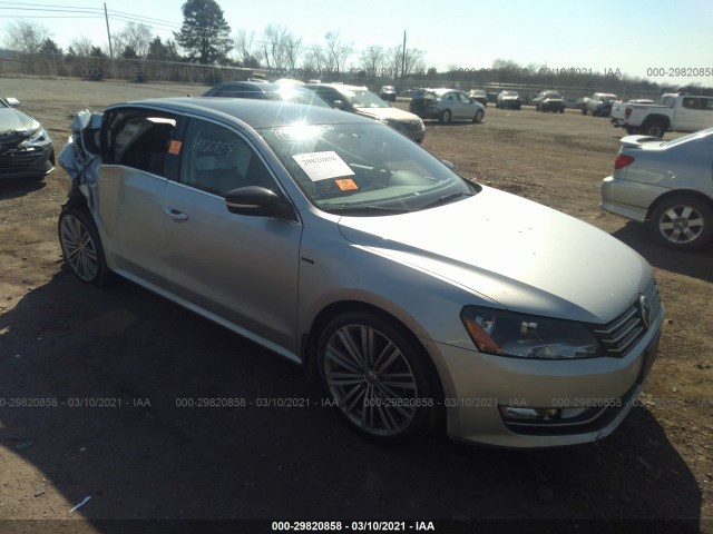 VOLKSWAGEN PASSAT 2015 1vwbt7a35fc100116