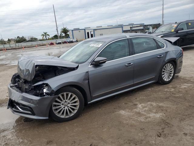 VOLKSWAGEN PASSAT 2017 1vwbt7a35hc040485