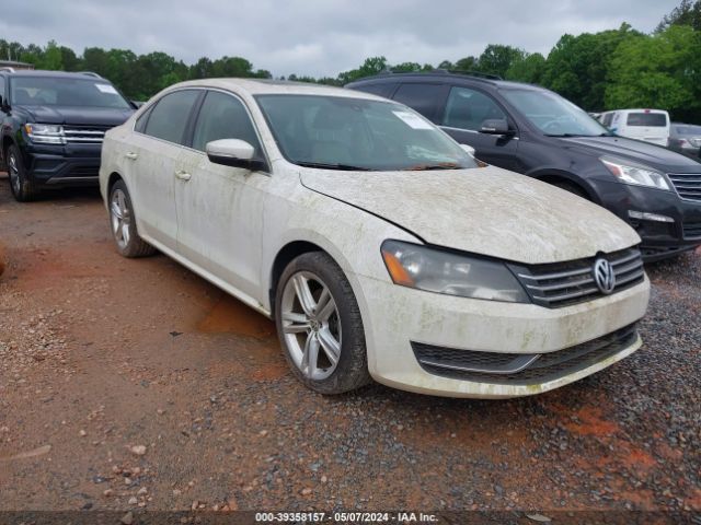 VOLKSWAGEN PASSAT 2014 1vwbt7a37ec097203