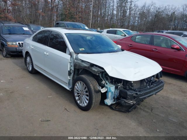 VOLKSWAGEN PASSAT 2017 1vwbt7a37hc003955