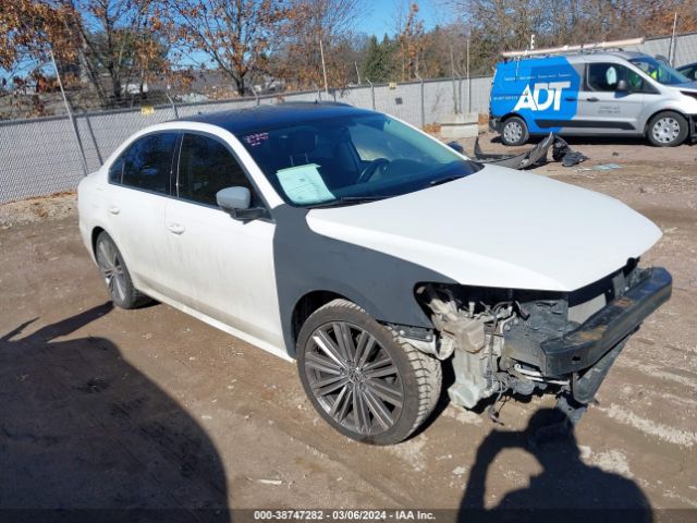 VOLKSWAGEN PASSAT 2015 1vwbt7a39fc068710