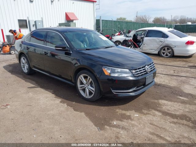 VOLKSWAGEN PASSAT 2015 1vwbv7a30fc011001