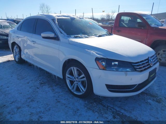 VOLKSWAGEN PASSAT 2015 1vwbv7a30fc051126