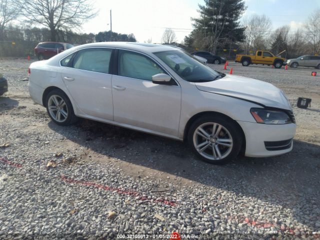 VOLKSWAGEN PASSAT 2015 1vwbv7a32fc052696