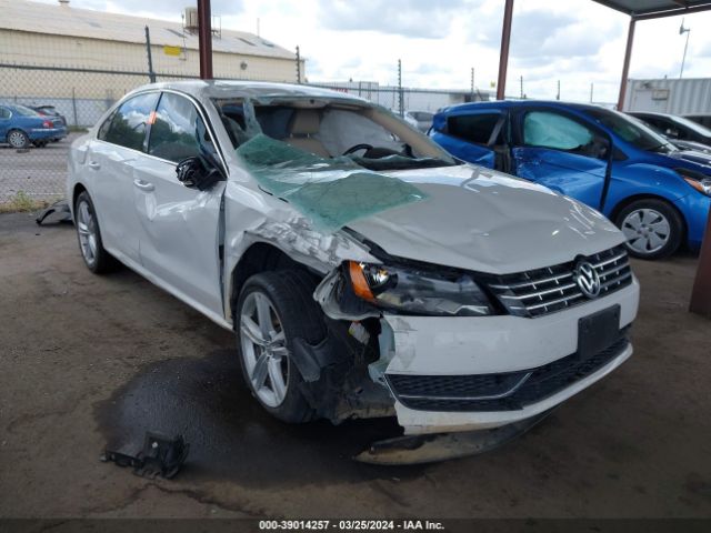 VOLKSWAGEN PASSAT 2015 1vwbv7a38fc036843