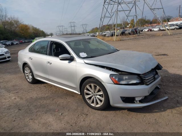 VOLKSWAGEN PASSAT 2012 1vwch7a30dc022606