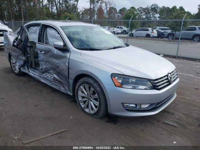 VOLKSWAGEN PASSAT 2013 1vwch7a31dc040449