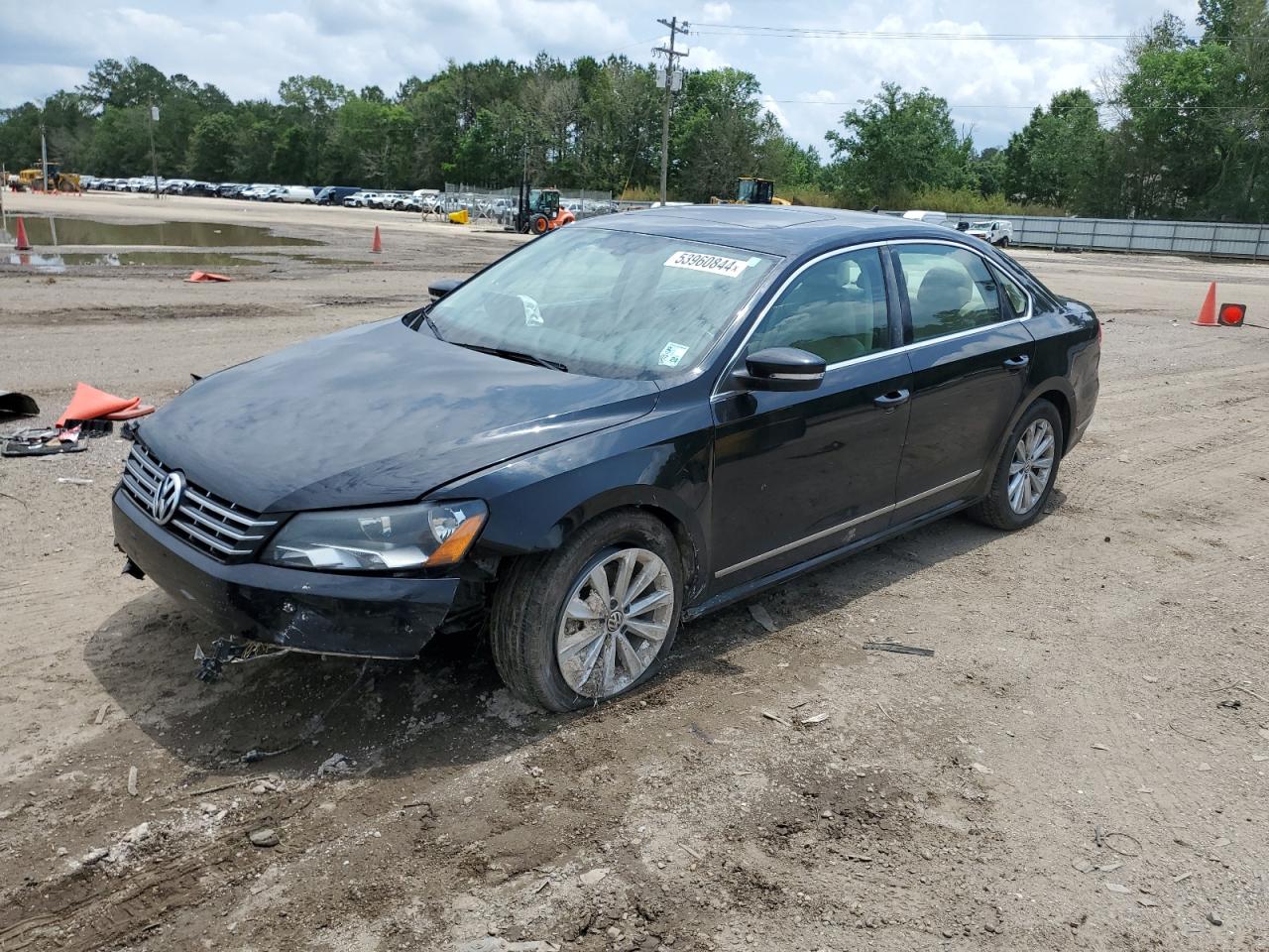 VOLKSWAGEN PASSAT 2013 1vwch7a35dc075138