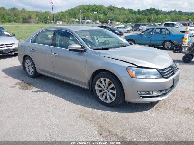 VOLKSWAGEN PASSAT 2013 1vwch7a38dc132254