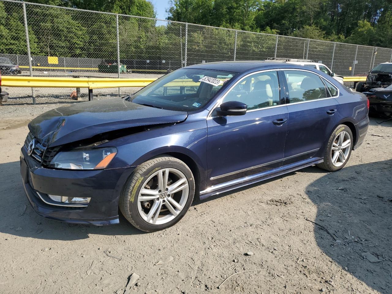 VOLKSWAGEN PASSAT 2015 1vwcm7a32fc005076