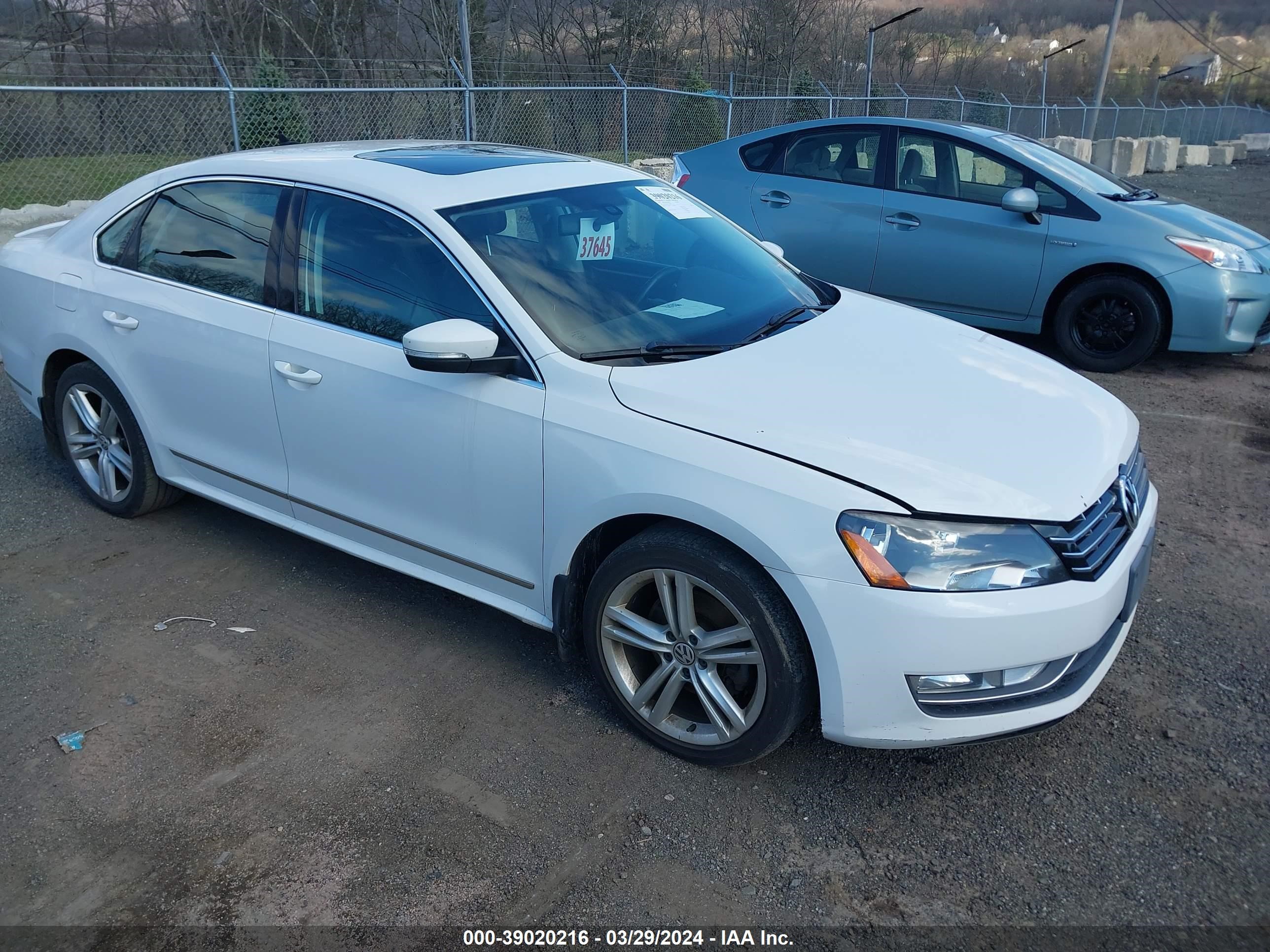 VOLKSWAGEN PASSAT 2013 1vwcn7a31dc100786