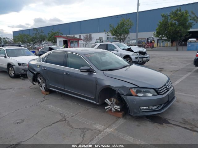 VOLKSWAGEN PASSAT 2013 1vwcn7a32dc048455