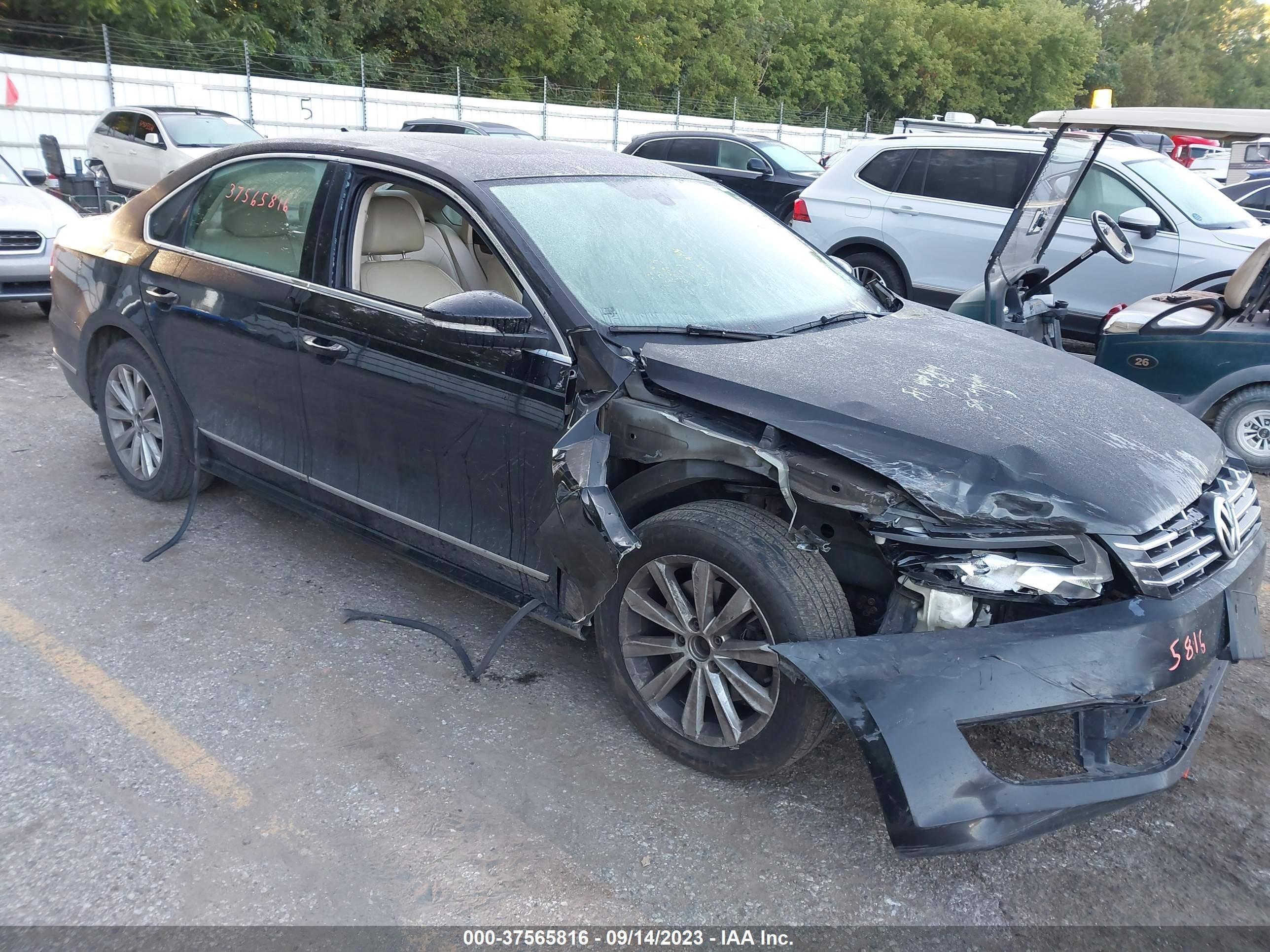 VOLKSWAGEN PASSAT 2012 1vwcp7a36cc064800