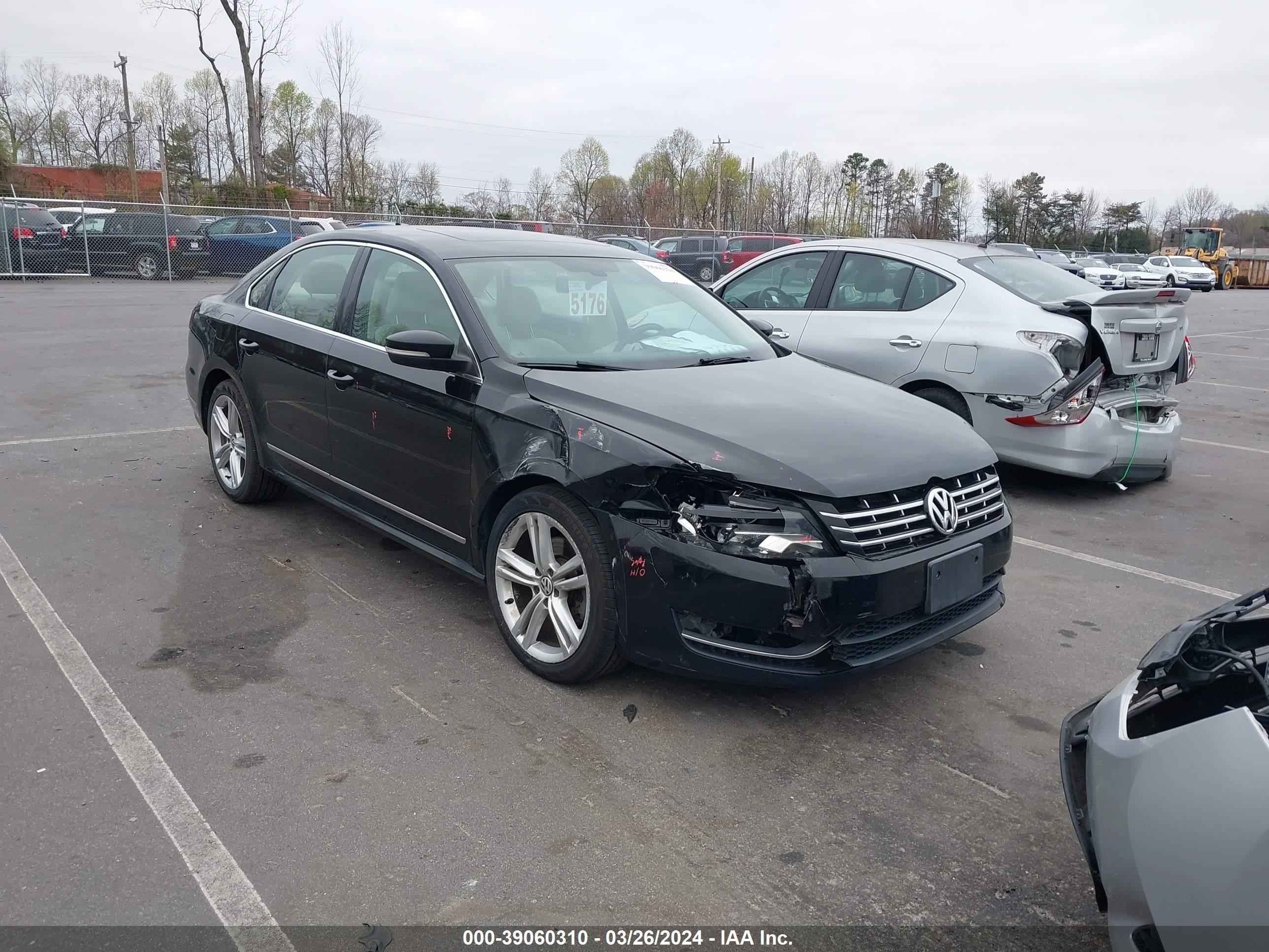 VOLKSWAGEN PASSAT 2015 1vwcs7a30fc066545