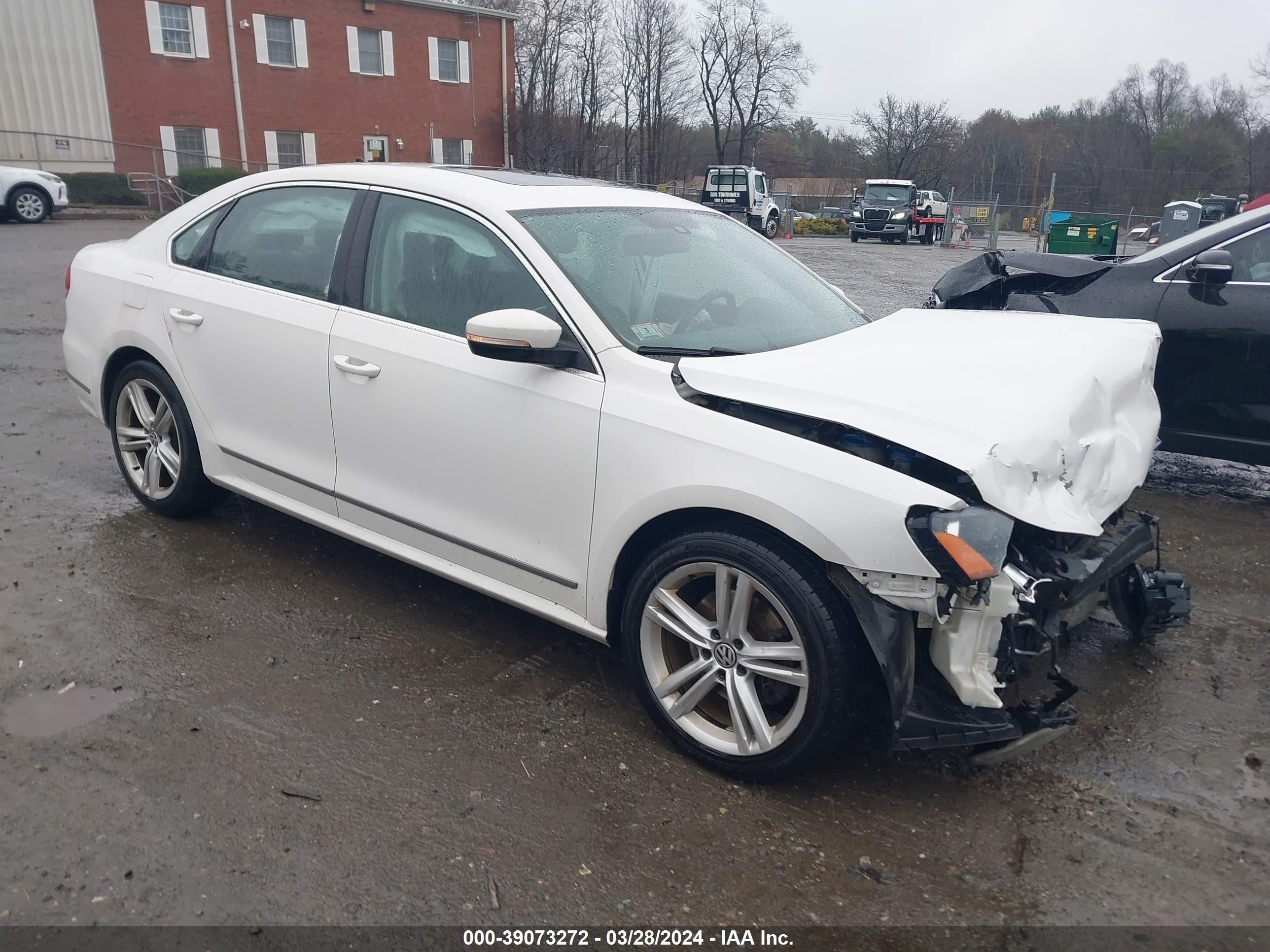 VOLKSWAGEN PASSAT 2014 1vwcs7a3xec001278