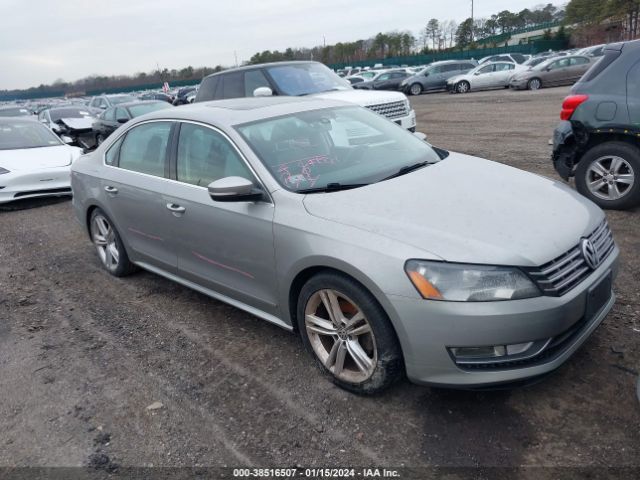 VOLKSWAGEN PASSAT 2014 1vwct7a30ec023464