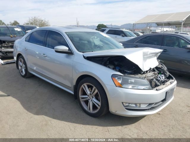 VOLKSWAGEN PASSAT 2015 1vwcv7a31fc054055