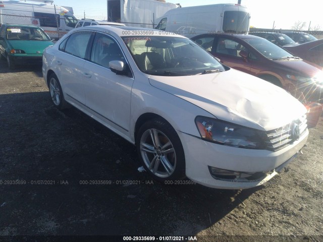 VOLKSWAGEN PASSAT 2015 1vwcv7a34fc016142