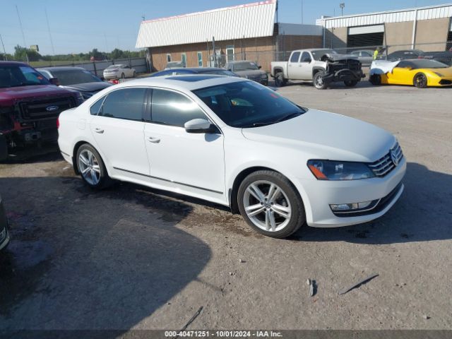 VOLKSWAGEN PASSAT 2015 1vwcv7a3xfc044513