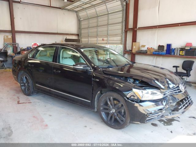 VOLKSWAGEN PASSAT 2017 1vwdt7a32hc028755