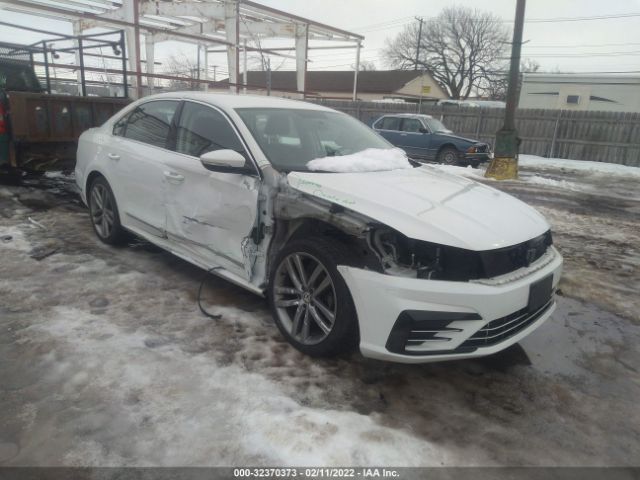 VOLKSWAGEN PASSAT 2017 1vwdt7a36hc001932