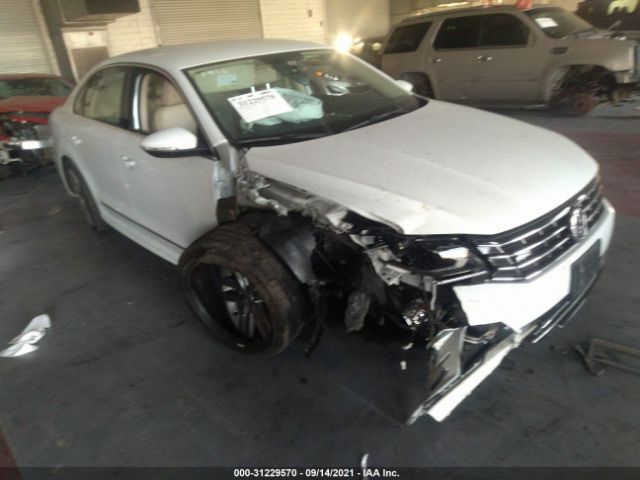 VOLKSWAGEN PASSAT 2017 1vwdt7a37hc053439