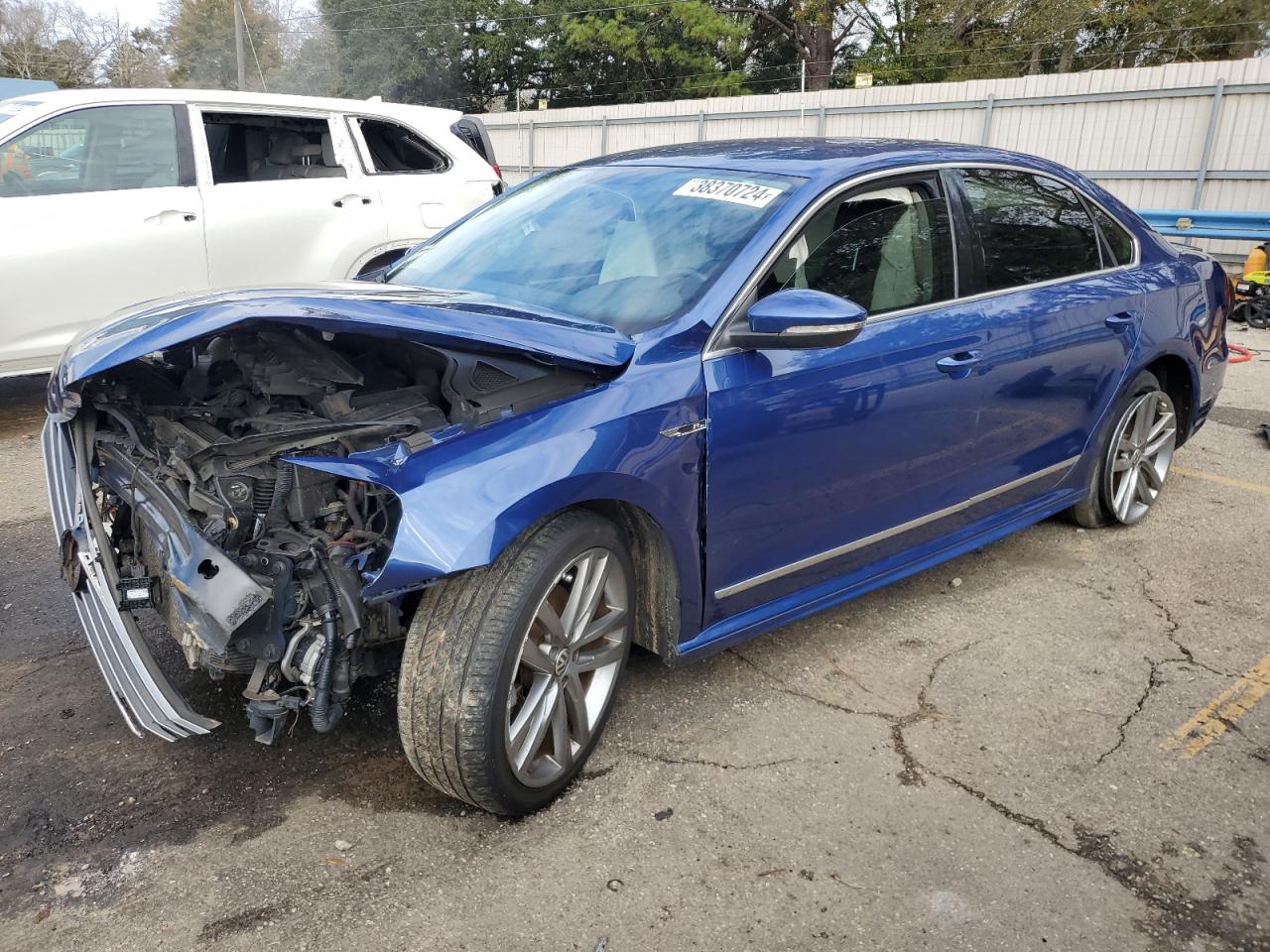 VOLKSWAGEN PASSAT 2017 1vwdt7a37hc062786