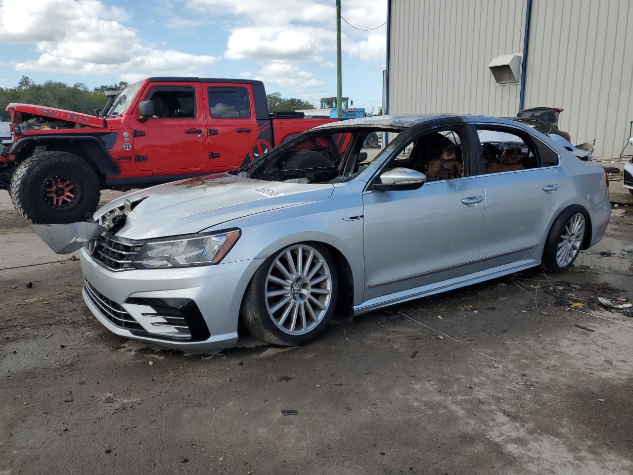 VOLKSWAGEN PASSAT 2017 1vwdt7a38hc055880