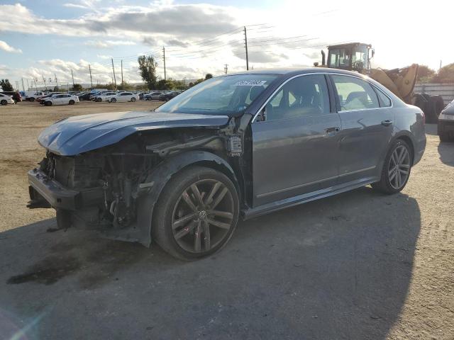 VOLKSWAGEN PASSAT 2017 1vwdt7a38hc065406