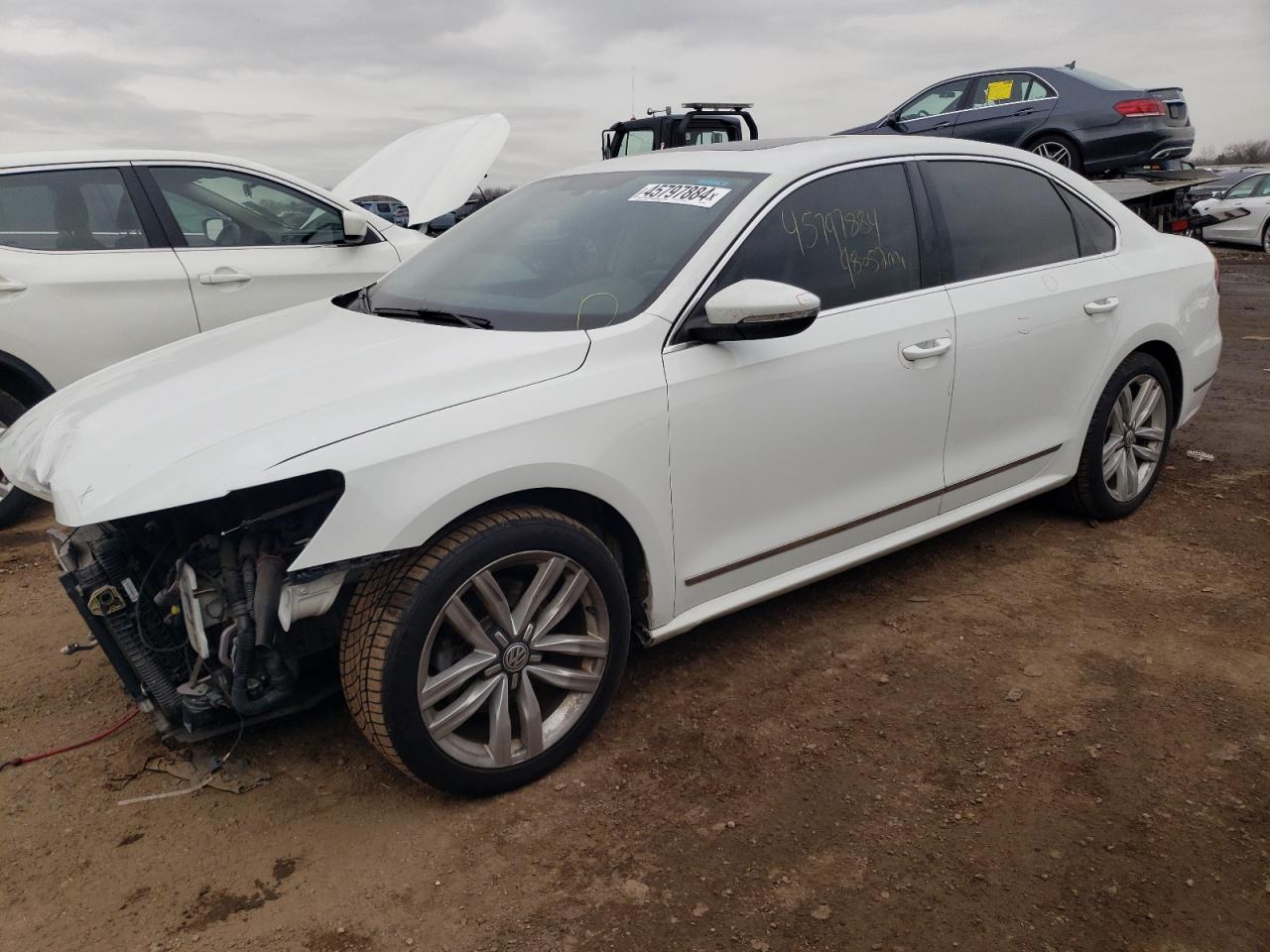 VOLKSWAGEN PASSAT 2017 1vwgt7a33hc023979