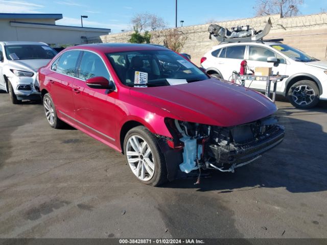 VOLKSWAGEN PASSAT 2017 1vwgt7a33hc037090