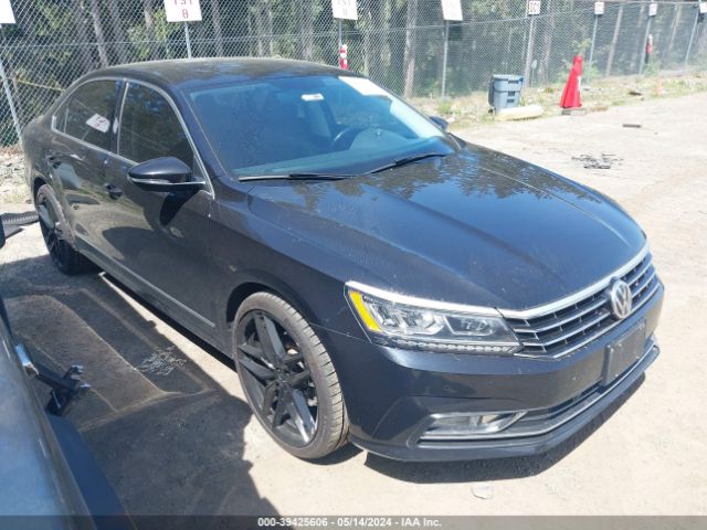 VOLKSWAGEN PASSAT 2017 1vwgt7a33hc070249