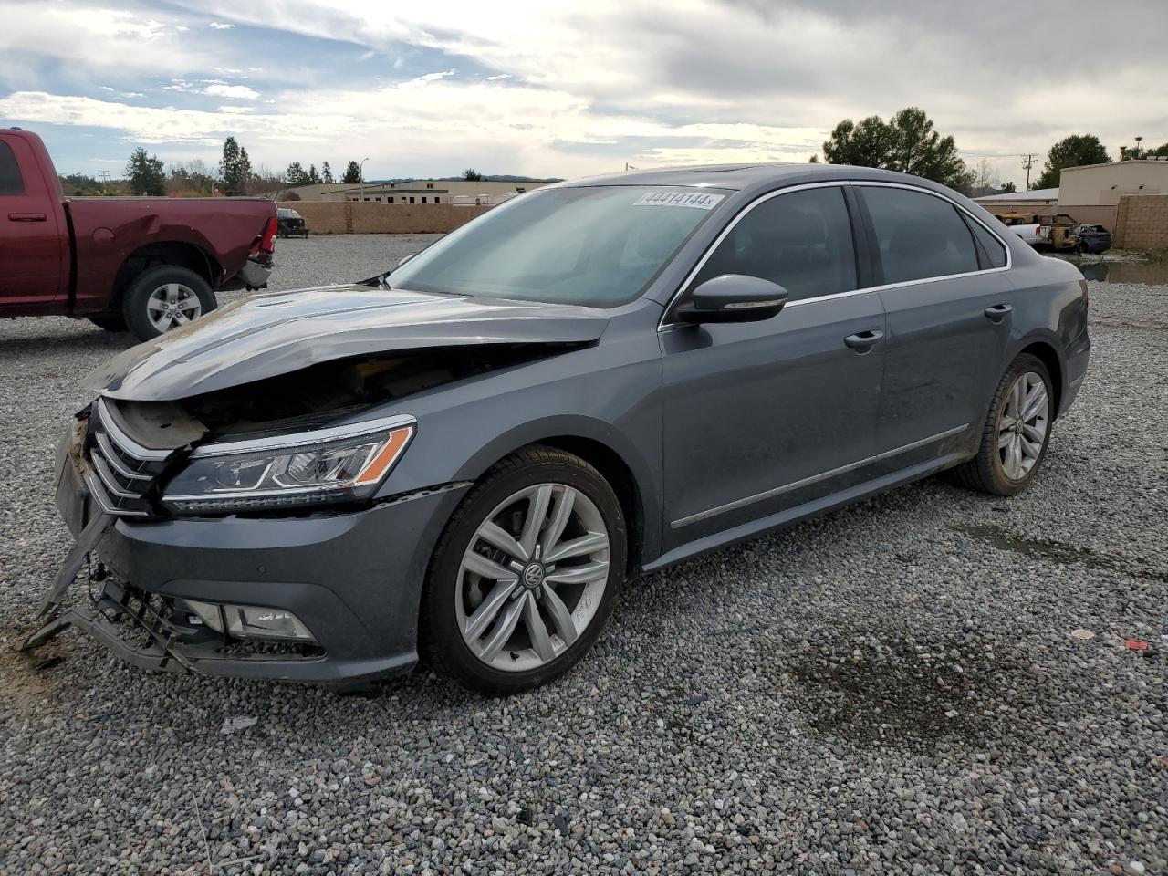 VOLKSWAGEN PASSAT 2017 1vwgt7a36hc002057