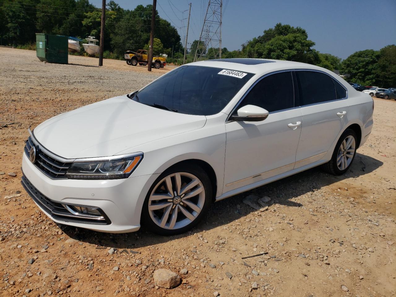 VOLKSWAGEN PASSAT 2017 1vwgt7a38hc079058