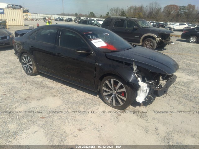 VOLKSWAGEN PASSAT 2018 1vwjm7a35jc035897