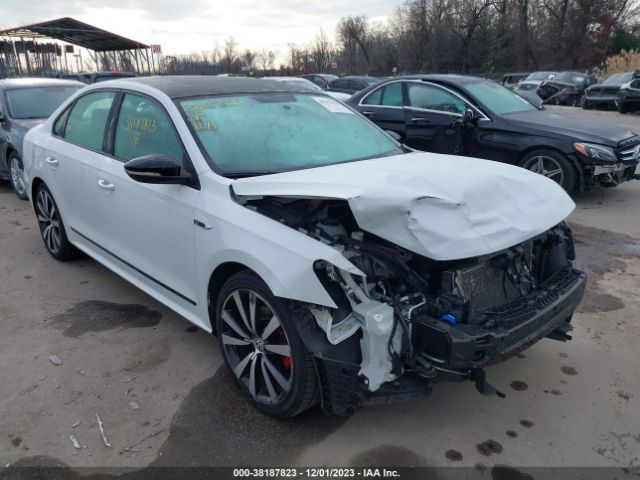 VOLKSWAGEN PASSAT 2018 1vwjm7a39jc037586